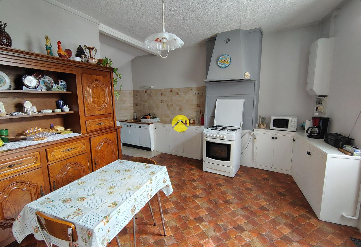 Maison 5 pièces 115 m² à Sancoins, photo 3