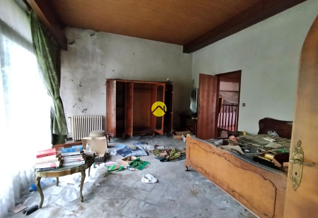 Maison 10 pièces 375 m² à Lens, photo 5