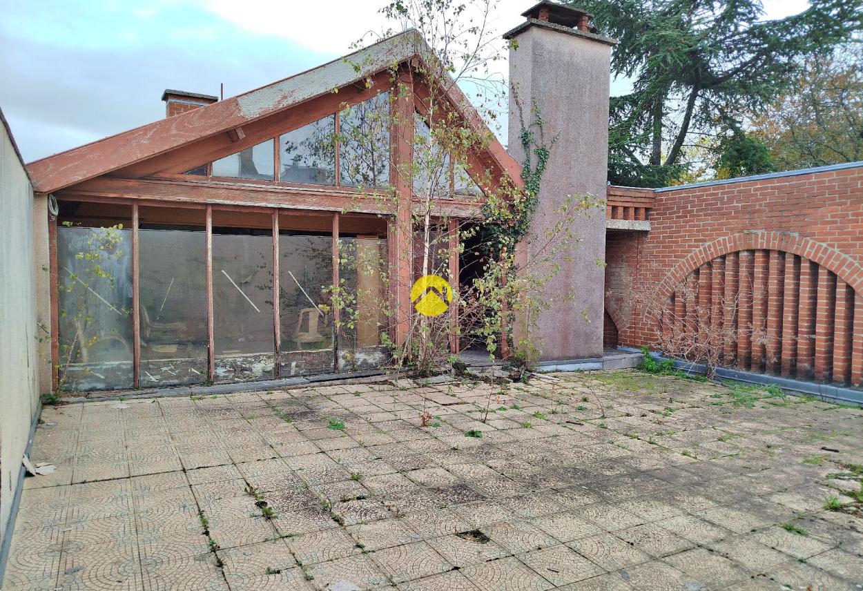 Maison 10 pièces 375 m² à Lens, photo 2