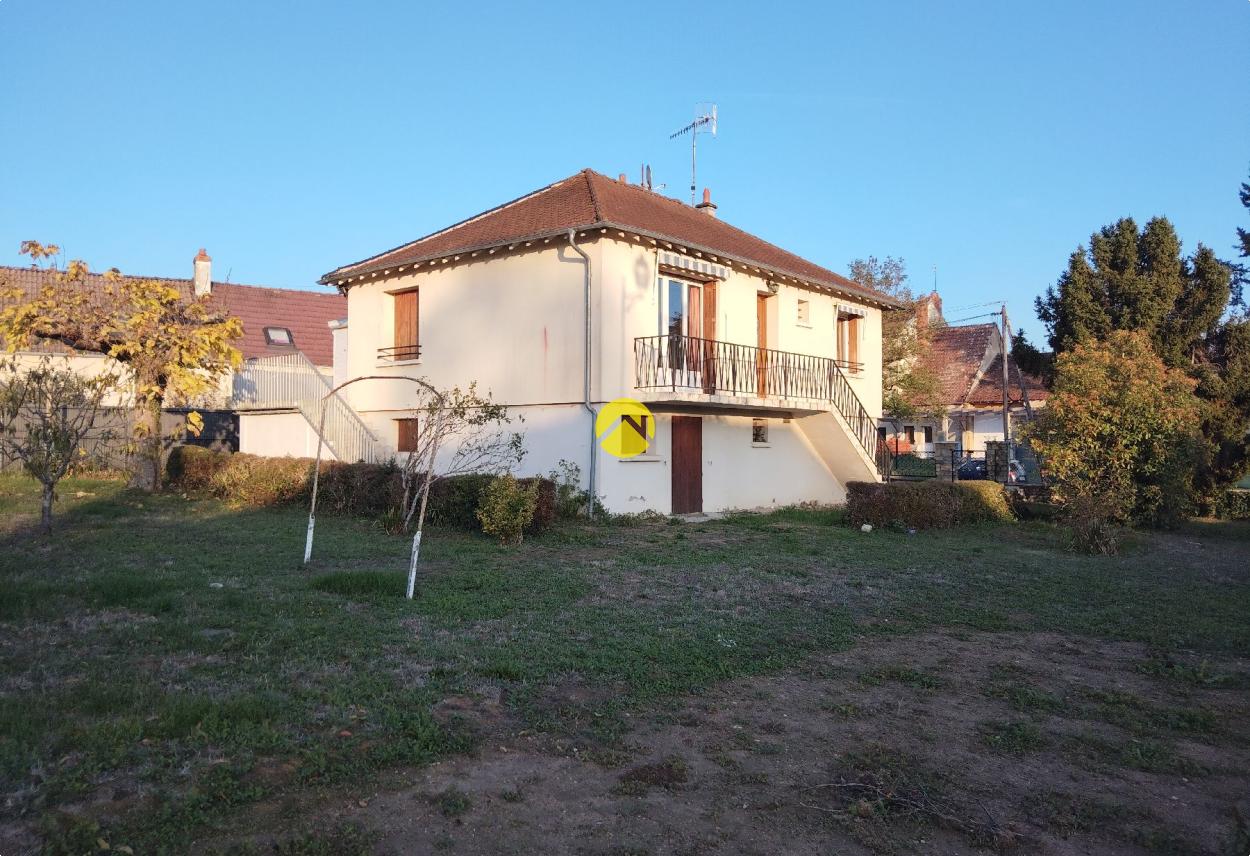 Maison 3 pièces 78 m² · à Saint-Amand-Montrond · 78 m² · 119 900 €